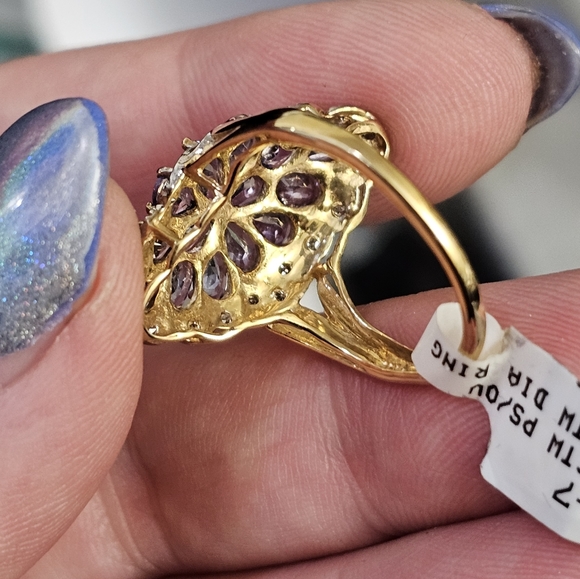 New. 10k tanzanite & diamond ring size 7. Can be resized by a jeweler. Stamped 1 - Picture 3 of 9